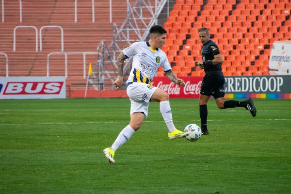 How Has Technology Transformed UK Women's Fashion Choices?