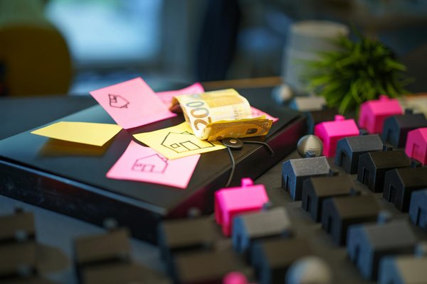 How is the UK automotive industry preparing for electric vehicle infrastructure?