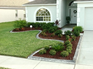 Spring Landscaping Tips For Boosting Your Home's Curb Appeal